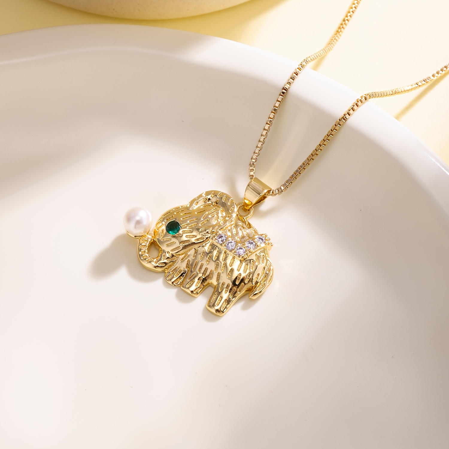 Women's Luxury Crystal Multicolored Elephant Pendant Necklace